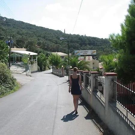 Semesterbostad Nona's Dorf Haus In *