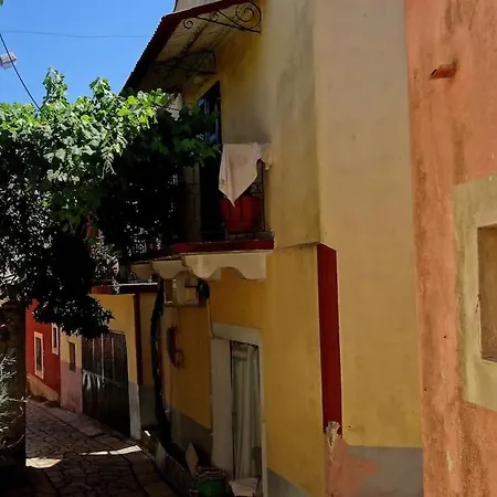 Nona's Dorf Haus In Casa de Férias