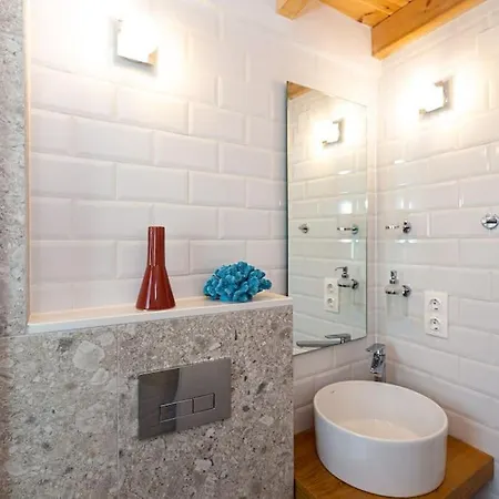 Nona's Dorf Haus In Nyaraló Liapádesz